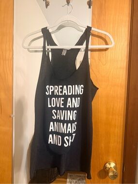 Spreading Love tank top
